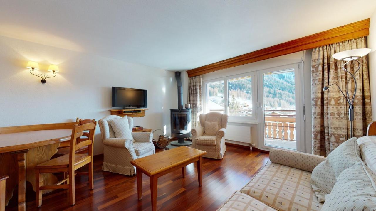 Gonenstein Residence In Leukerbad, Entire Apartment/Studio With Balcony Exterior foto